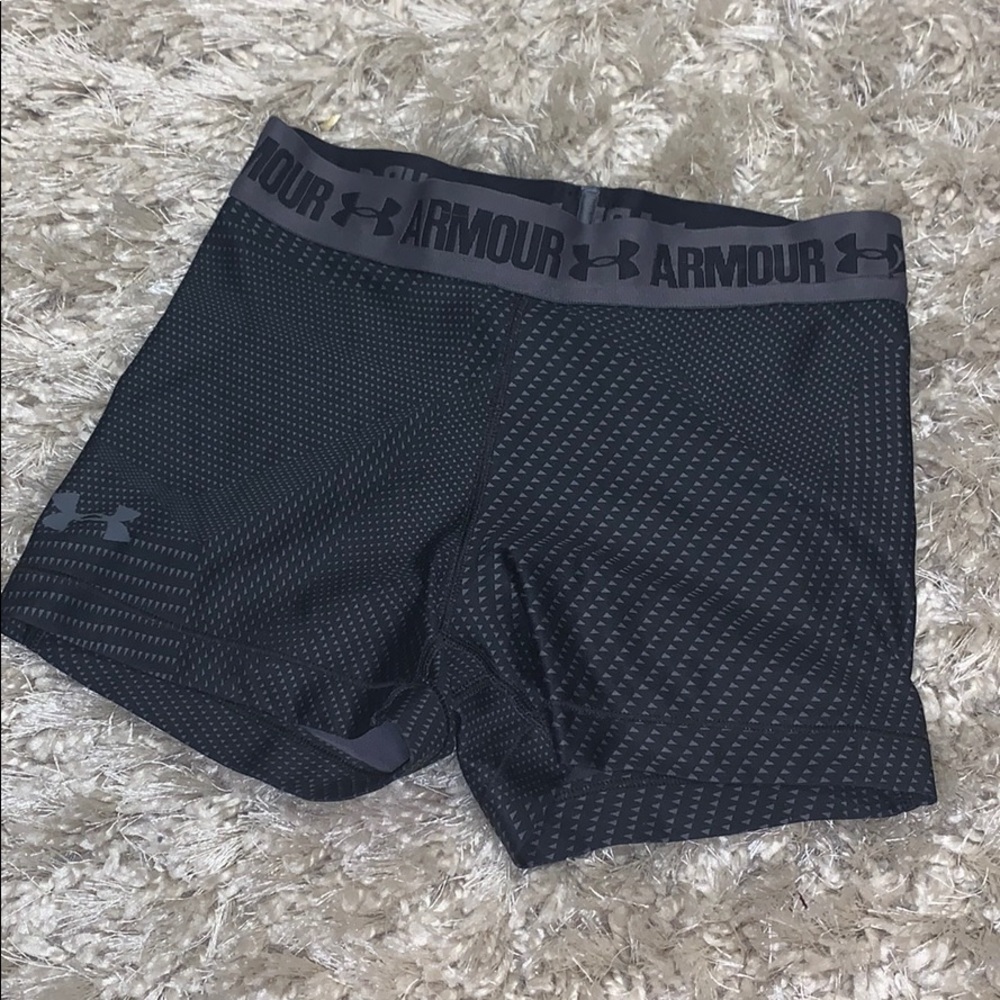 Under Armour Spandex/Compression Shorts